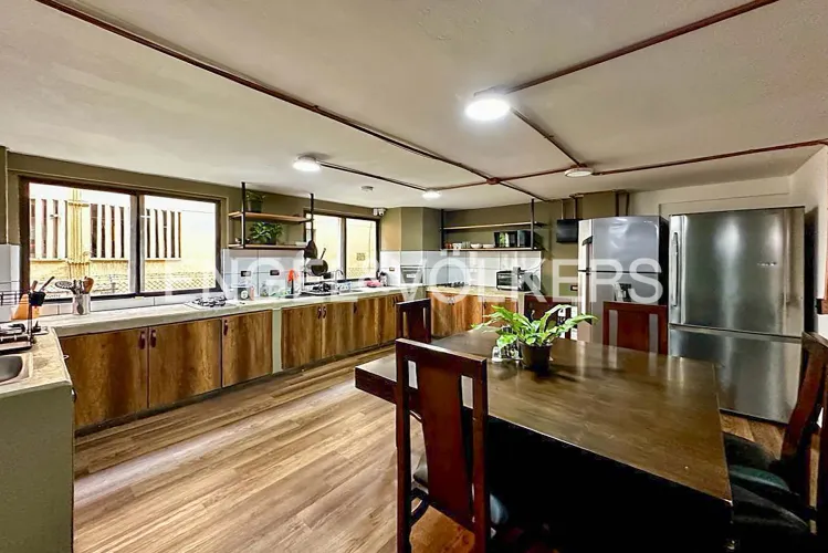 Apartamento de 8 alcobas en arriendo en Santa Maria De Los Angeles, Medellín, 250 m² · foto 2 de 16