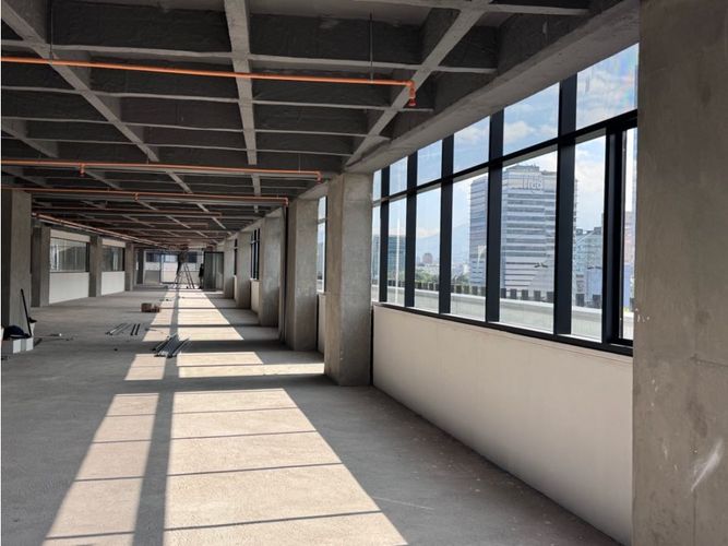 Oficina en arriendo en Santa Fe, Medellín, 1618 m² · foto 23 de 24