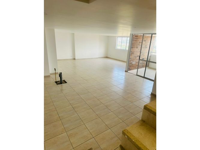 Apartamento de 4 alcobas en venta en Calle Larga, Sabaneta, 209 m² · foto 4 de 24