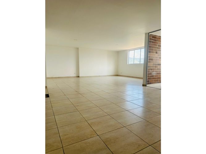 Apartamento de 4 alcobas en venta en Calle Larga, Sabaneta, 209 m² · foto 6 de 24