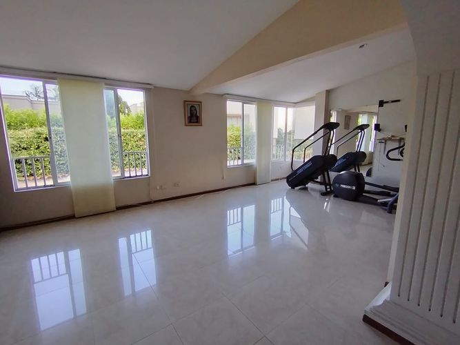 Casa de 4 alcobas en venta en Ciudad Jardin, Cali, 860 m² · foto 9 de 15