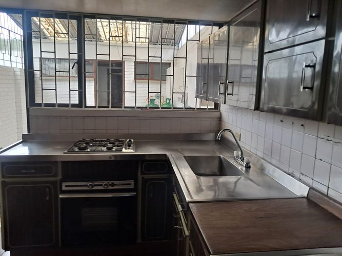 Casa de 4 alcobas en venta en San Nicolas, Bogotá, 220 m² · foto 12 de 16