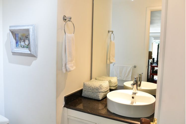 Apartamento de 4 alcobas en venta en Chicó Reservado, Bogotá, 191 m² · foto 9 de 12