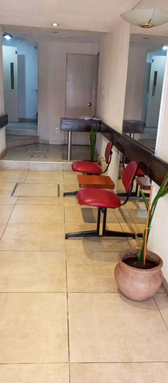Alquiler Monoambiente piso 7 en Centro con calefón · Foto 7