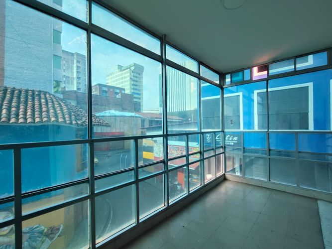 Oficina en arriendo en San Pedro, Cali, 100 m² · foto 2 de 11