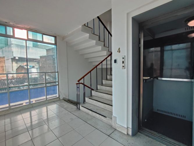 Oficina en arriendo en San Pedro, Cali, 100 m² · foto 3 de 11