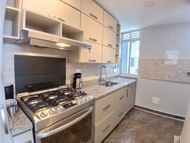 Apartamento de 3 alcobas en venta en Co. Parque Residencial Los Cedros, Armenia, 93 m² · foto 6 de 24