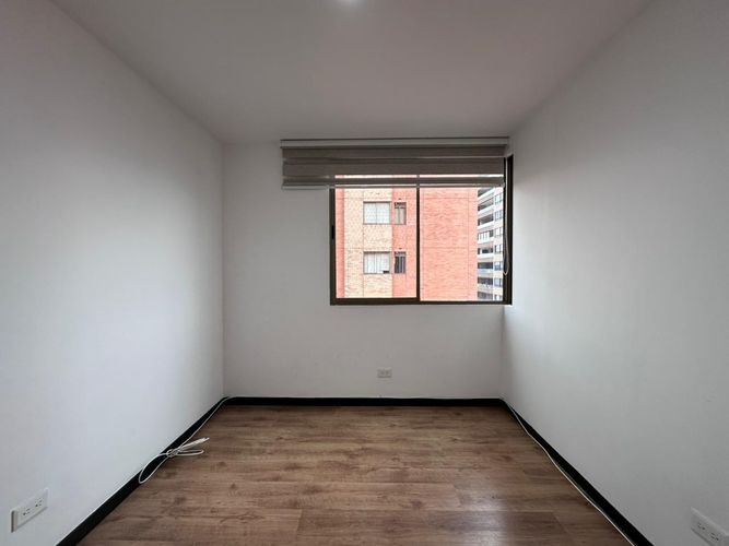 Apartamento de 2 alcobas en arriendo en El Poblado, Medellín, 105 m² · foto 8 de 19
