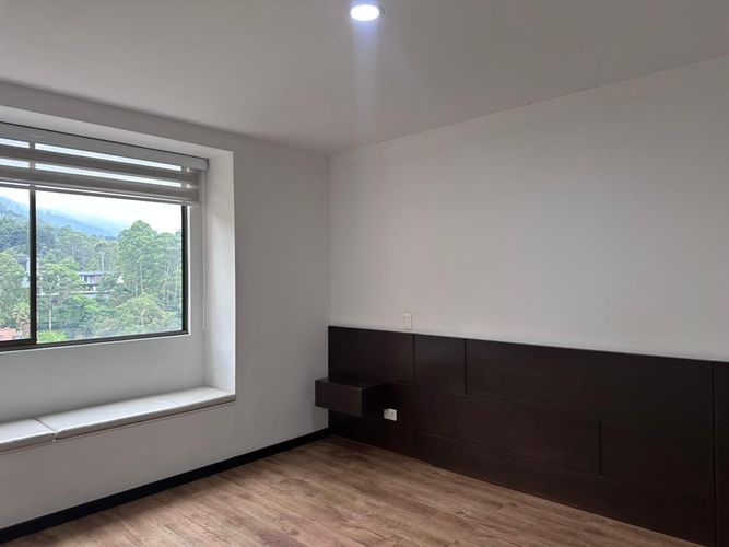 Apartamento de 2 alcobas en arriendo en El Poblado, Medellín, 105 m² · foto 15 de 19