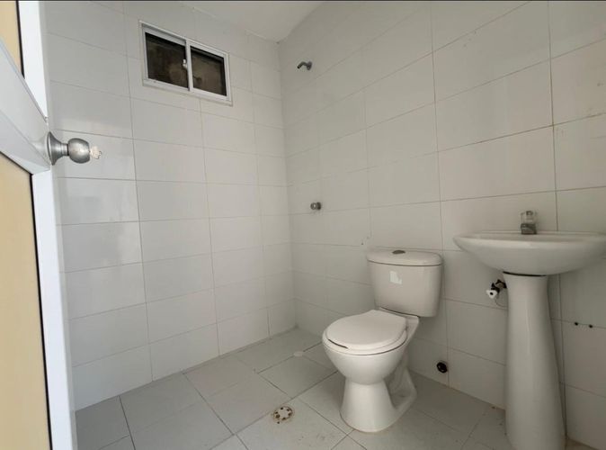 Casa de 13 alcobas en arriendo en Bellavista, Barranquilla, 400 m² · foto 17 de 24