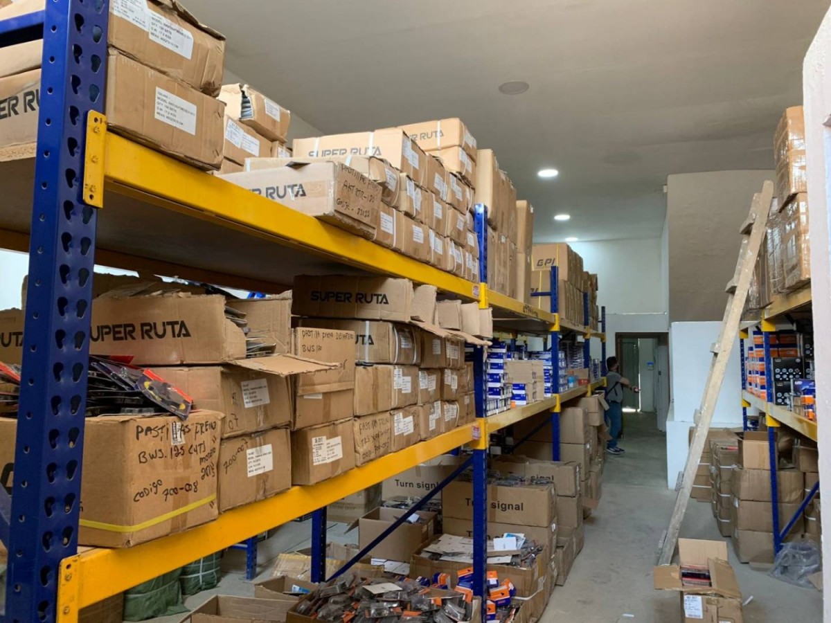 Warehouse for sale in Boston, Medellín 2