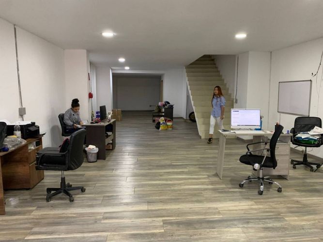 Bodega en venta en Boston, Medellín, 240 m² · foto 11 de 16