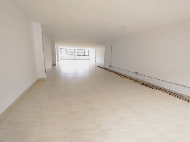 Local en arriendo en Sevilla, Medellín, 200 m² · foto 2 de 7