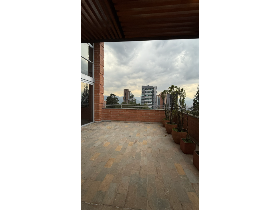 Apartamento en venta en El tesoro, Medellín 3