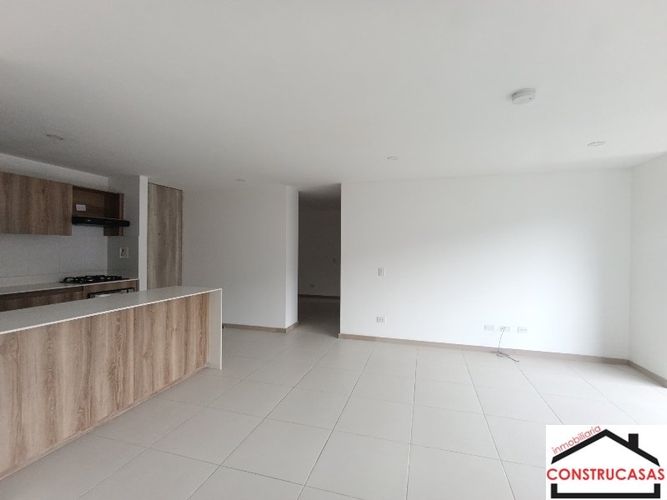 Apartamento en arriendo en Ciudad Del Río, Medellín, 121 m² · foto 11 de 24