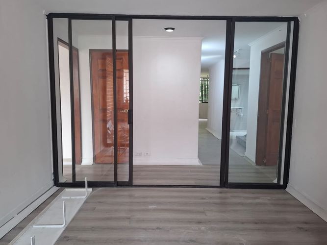 Apartamento de 2 alcobas en arriendo en El Poblado, Medellín, 140 m² · foto 9 de 12