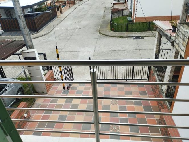 Casa de 3 alcobas en venta en La Ceja, 96 m² · foto 2 de 16