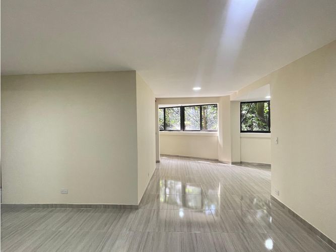 Apartamento de 3 alcobas en venta en Villa Carlota, Medellín, 111 m² · foto 4 de 24