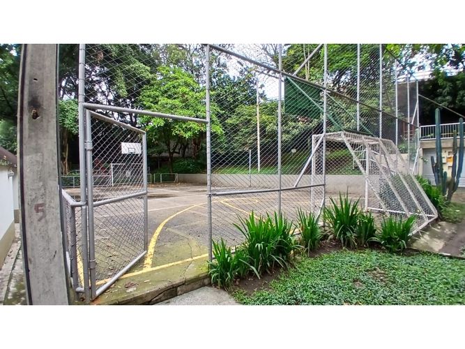 Apartamento en venta en La Aguacatala, Medellín · foto 17 de 17