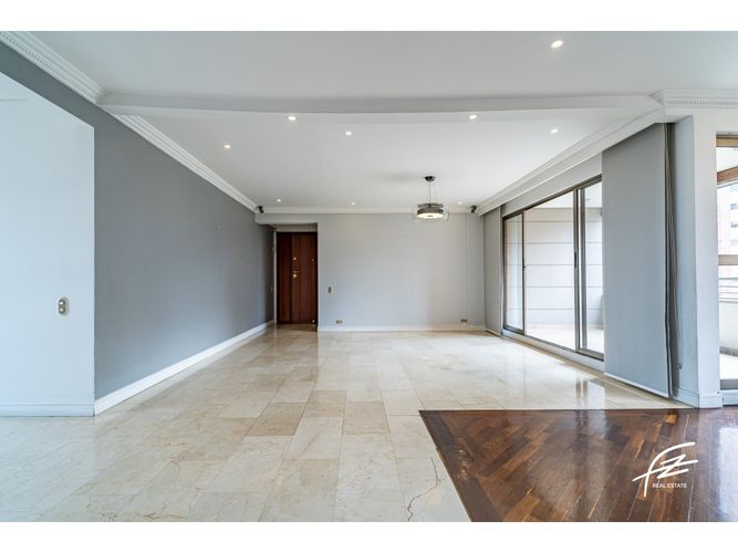 Apartamento de 3 alcobas en venta en Transversal Inferior, Medellín, 195 m² · foto 9 de 24