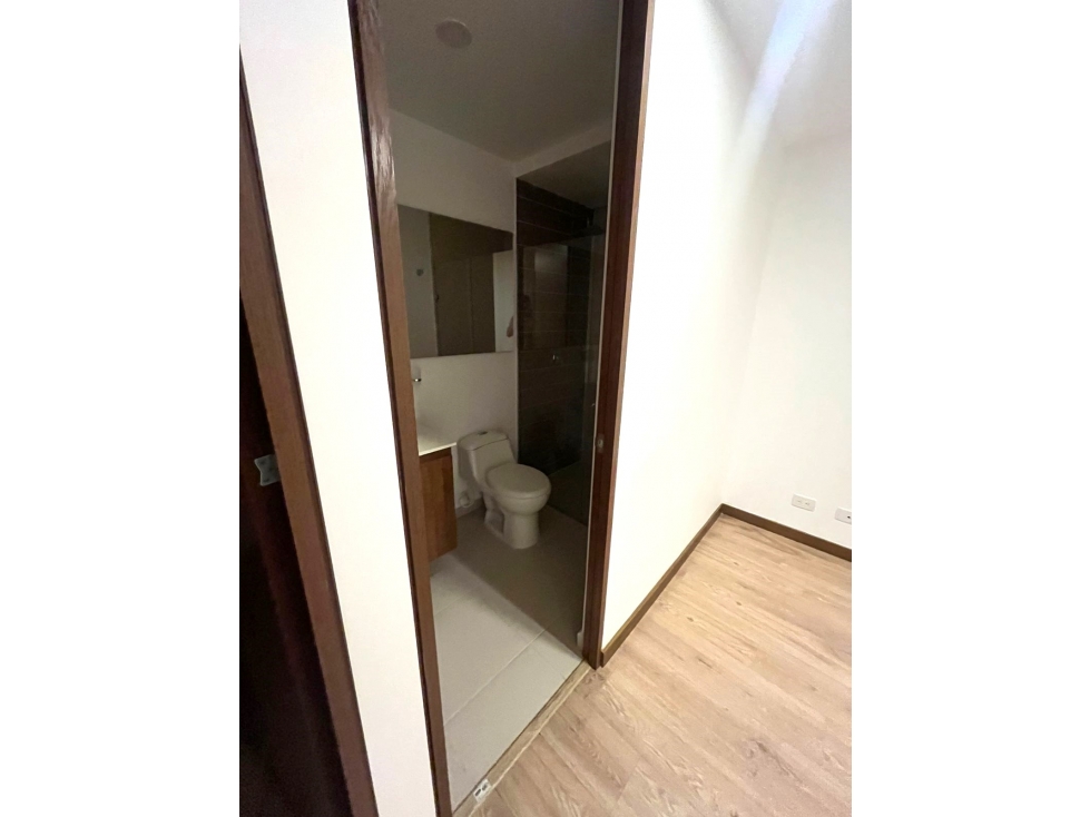 Apartamento en arriendo en El Poblado, Medellín · foto 8 de 16
