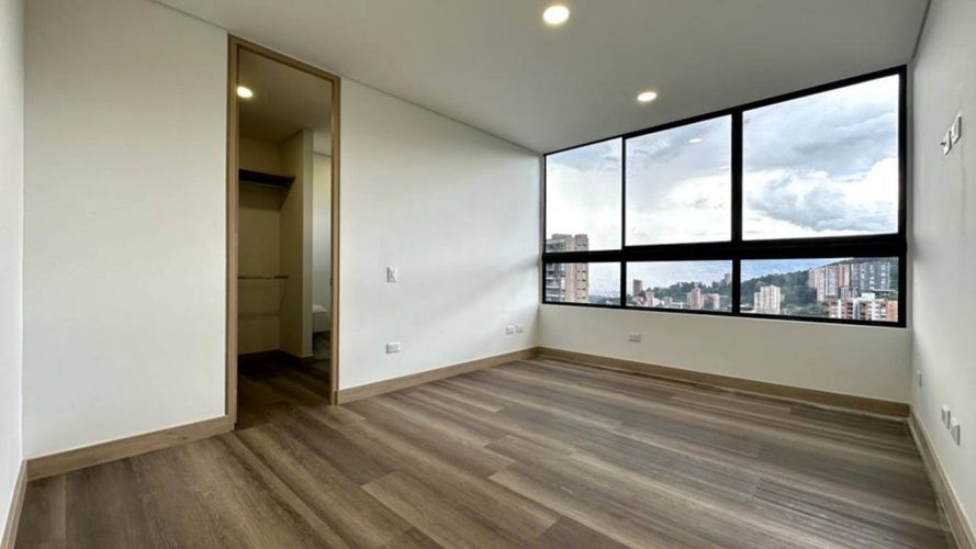 Apartamento de 3 alcobas en arriendo en La Calera, Medellín, 198 m² · foto 11 de 16