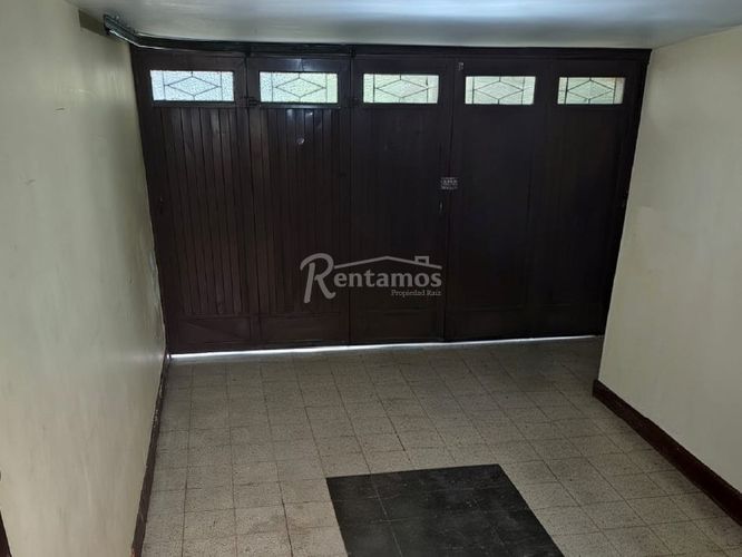 Casa de 3 alcobas en venta en Las Acacias, Medellín, 210 m² · foto 6 de 24
