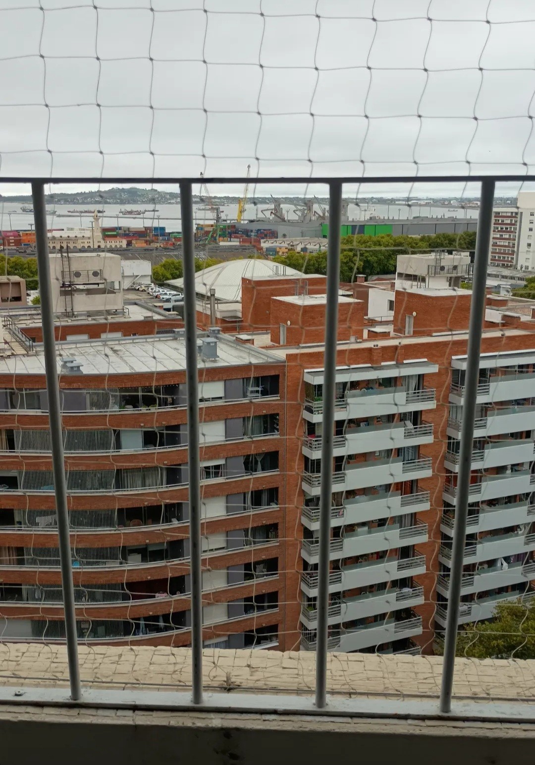 Exclusivo Apartamento de Lujo en Avenida del Libertador: 2 Dormitorios, Vistas Panorámicas y Oportunidad de Garage Privado. · Foto 3