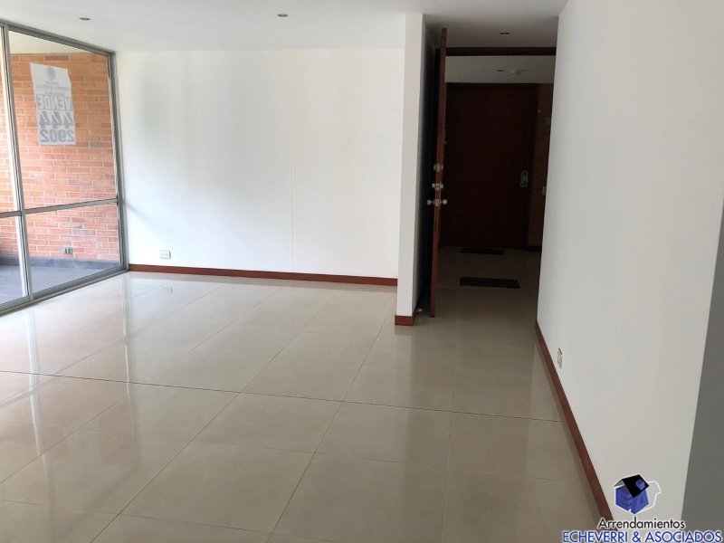 Apartamento en venta en Zona Centro, Envigado · foto 7 de 10