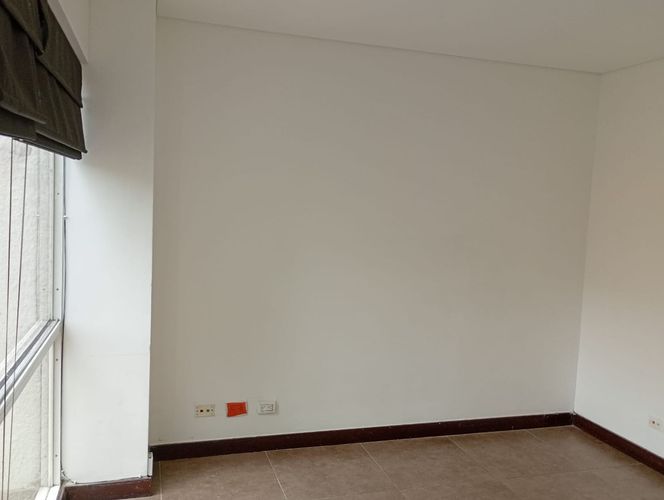 Oficina en arriendo en Laureles, Medellín, 32 m² · foto 4 de 8