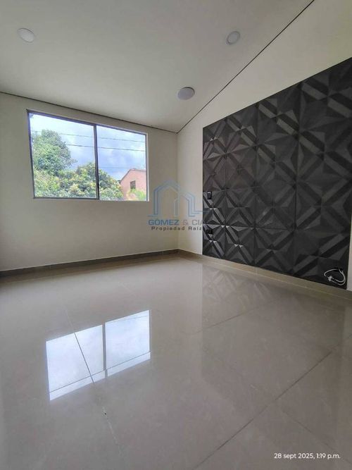 Casa de 4 alcobas en venta en Suramérica, La Estrella, 160 m² · foto 4 de 24