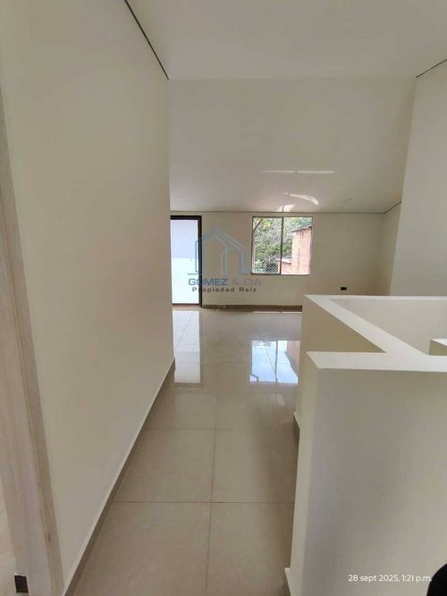 Casa de 4 alcobas en venta en Suramérica, La Estrella, 160 m² · foto 16 de 24