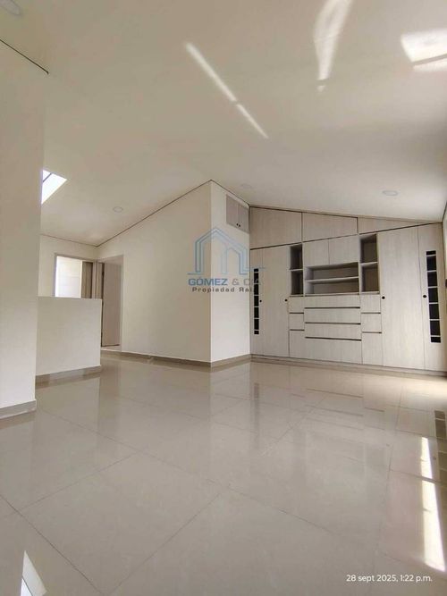 Casa de 4 alcobas en venta en Suramérica, La Estrella, 160 m² · foto 18 de 24