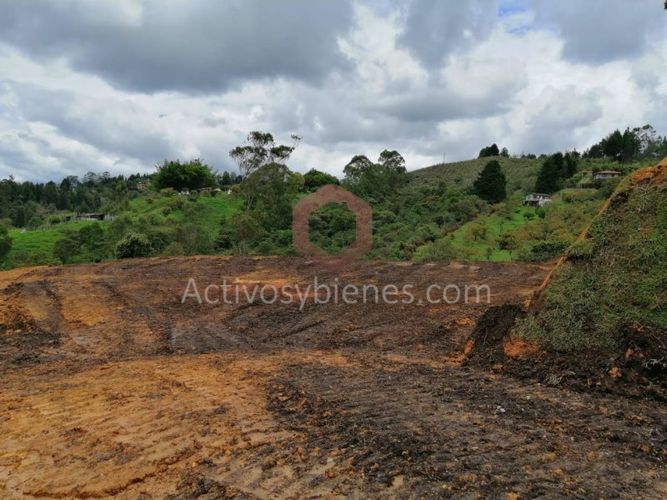 Lote en venta en Mampuesto, Rionegro, 2541 m² · foto 5 de 7