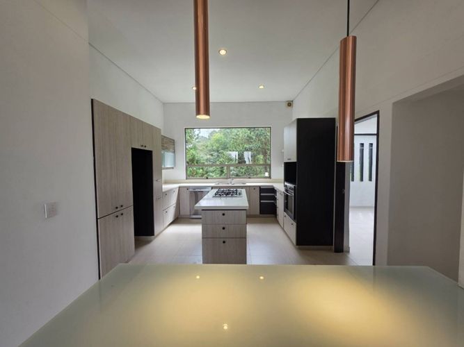 Oficina en arriendo en Las Palmas, Medellín, 310 m² · foto 5 de 24