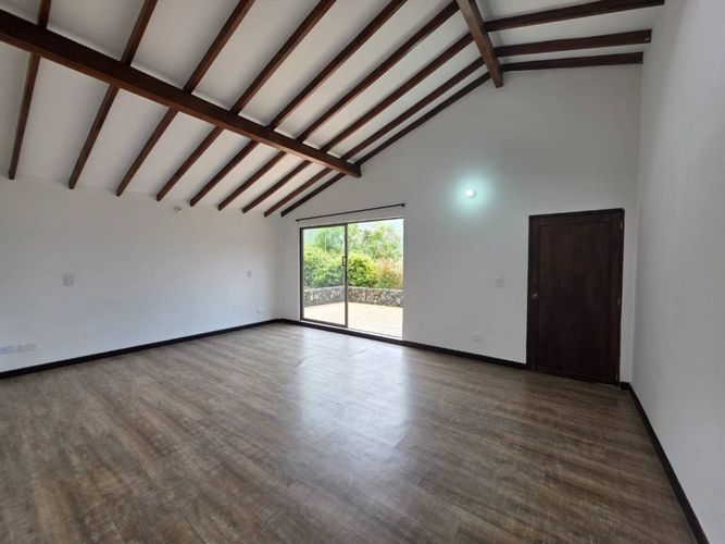 Oficina en arriendo en Las Palmas, Medellín, 310 m² · foto 8 de 24