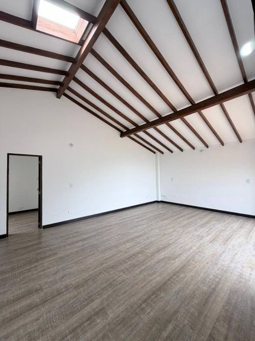 Oficina en arriendo en Las Palmas, Medellín, 310 m² · foto 10 de 24
