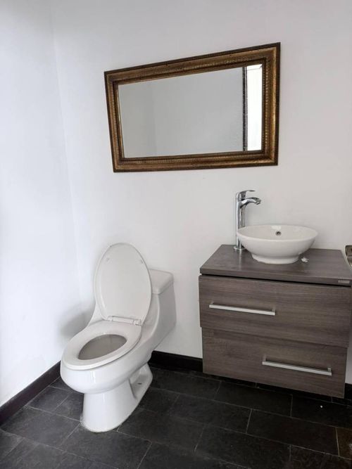 Oficina en arriendo en Las Palmas, Medellín, 310 m² · foto 23 de 24