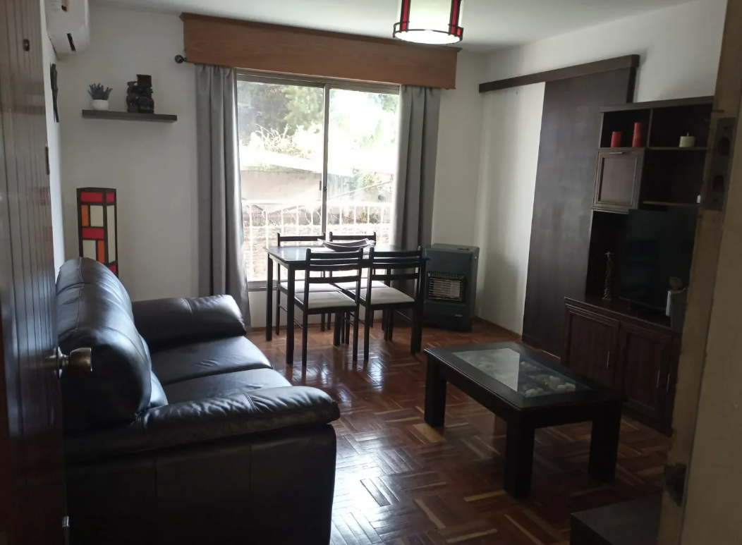 Alquiler Apartamento Amoblado 1 Dorm. En Malvin Sur A 3 Cuadras De Rambla 1