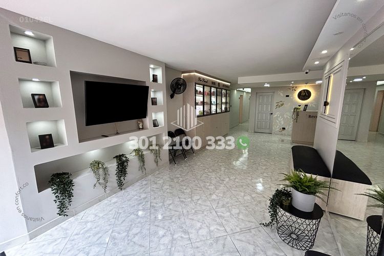 Local en arriendo en La Magnolia, Envigado, 300 m² · foto 2 de 24