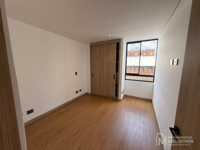 Apartamento de 3 alcobas en venta en Laureles, Medellín, 169 m² · foto 17 de 24