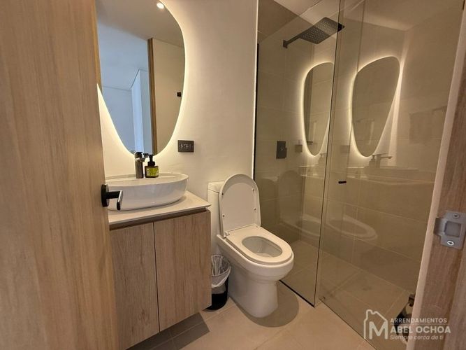 Apartamento de 3 alcobas en venta en Laureles, Medellín, 169 m² · foto 22 de 24
