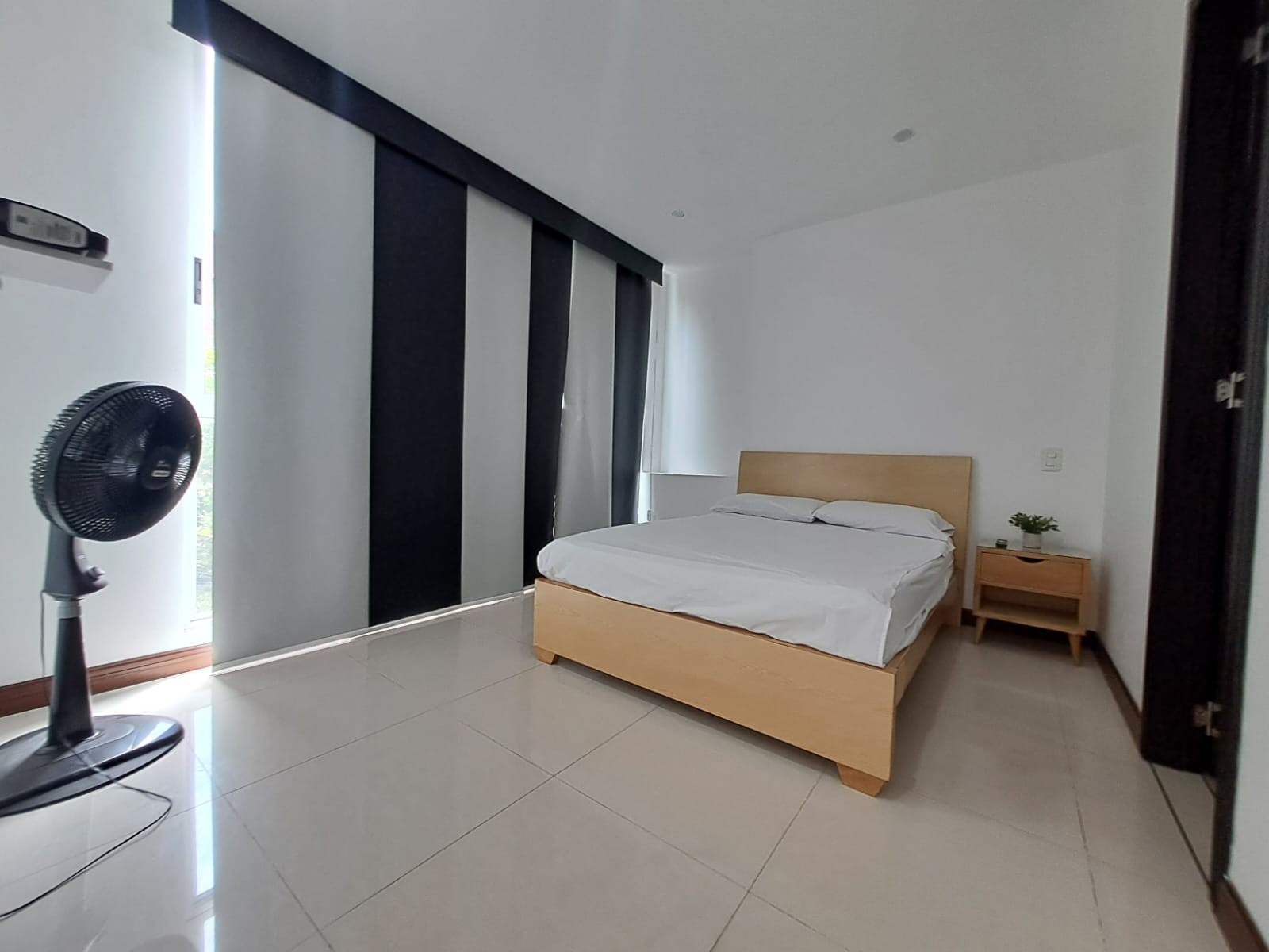 Apartamento en arriendo en Laureles, Medellín · foto 6 de 15