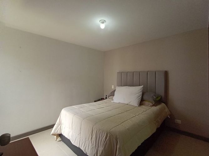 Apartamento de 2 alcobas en venta en La Castellana, Medellín, 78 m² · foto 13 de 18