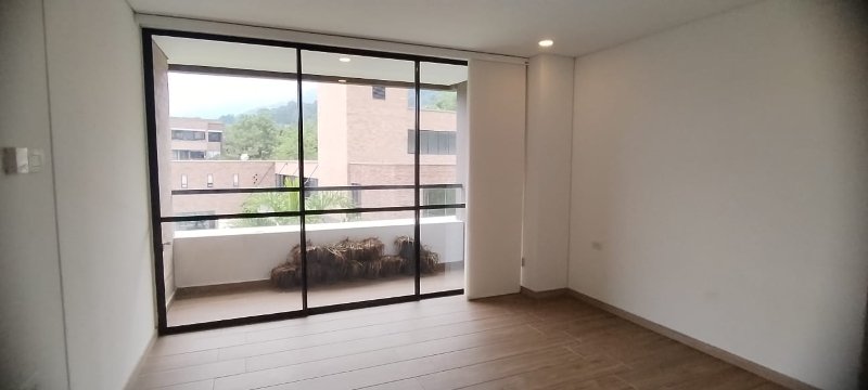 1BR Apartment in Loma del Escobero (54 m²) - 2