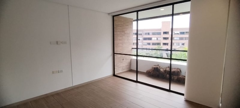 1BR Apartment in Loma del Escobero (54 m²) - 3