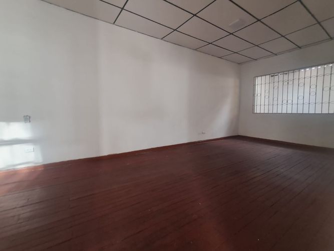 Casa en arriendo en Sector Plaza De Bolivar, Pereira, 240 m² · foto 4 de 10