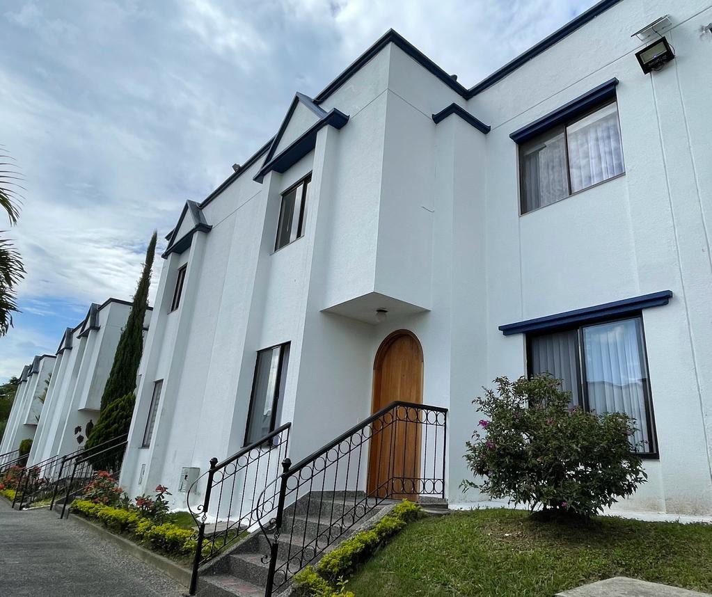 House for rent in Circunvalar - alamos, Pereira