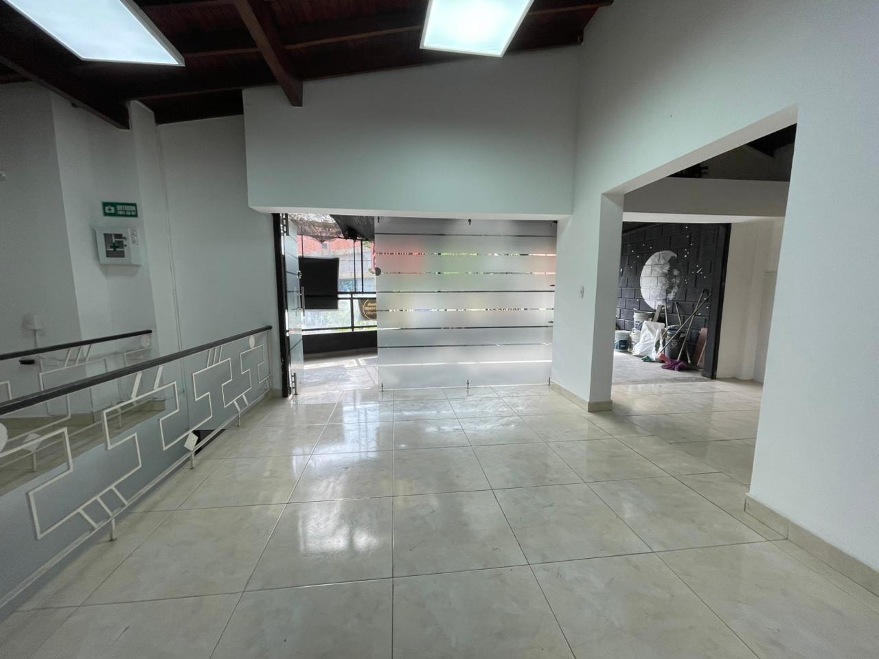 Casa en arriendo en La Castellana, Medellín · foto 6 de 20