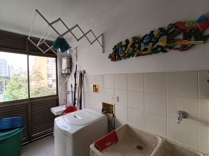 Apartamento de 2 alcobas en arriendo en El Poblado, Medellín, 65 m² · foto 12 de 12